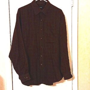 Van Heusen men's dress shirt